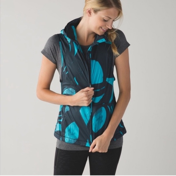 lululemon athletica Jackets & Blazers - New Lululemon Blue Athleisure Pack It Vest